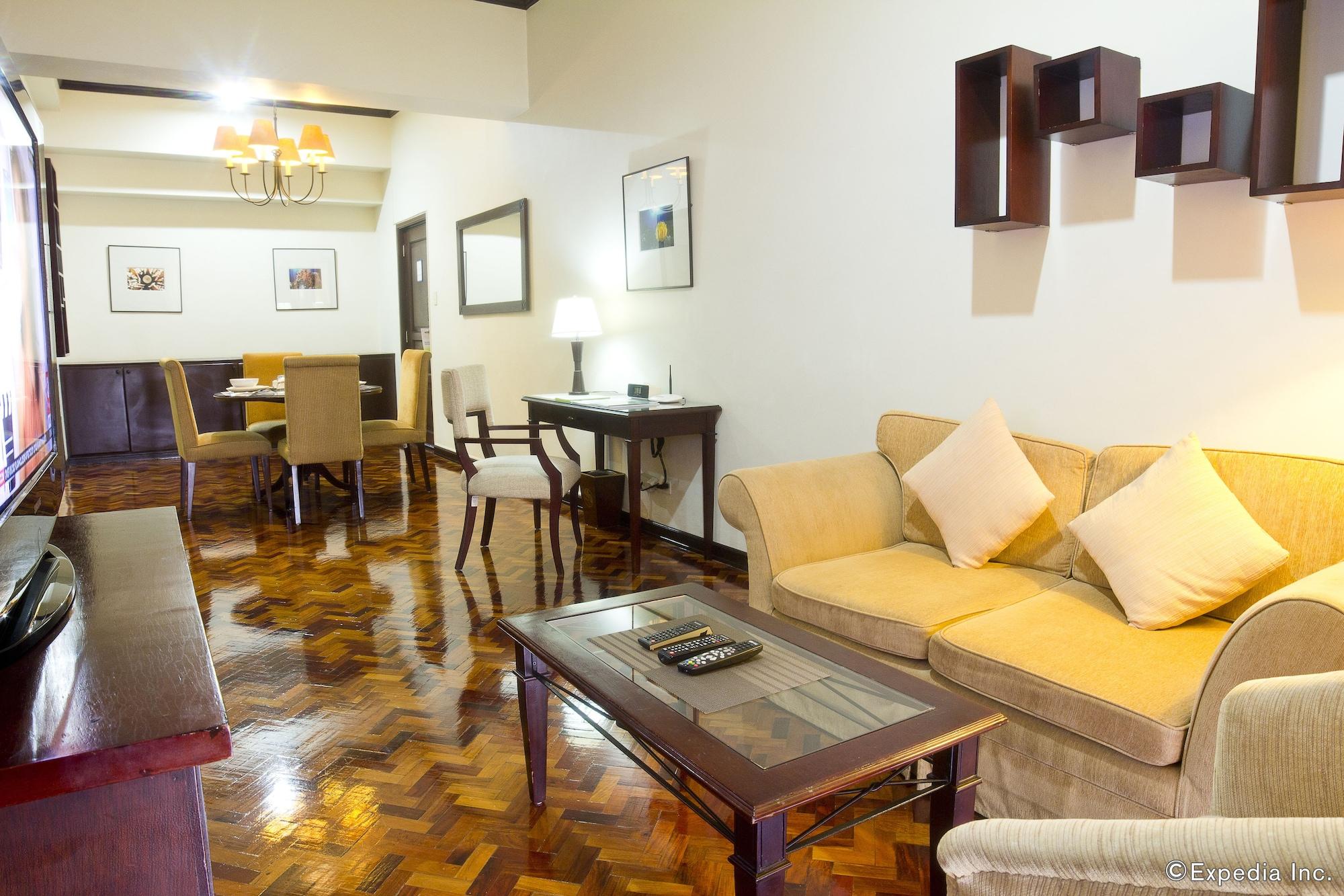 Parque Espana Residence Hotel Managed By Hii Muntinlupa City Экстерьер фото