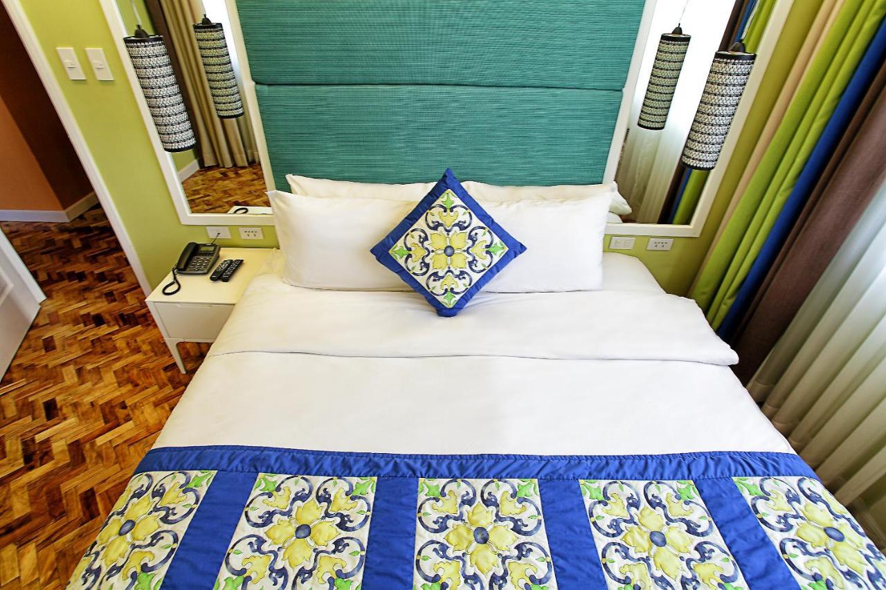 Parque Espana Residence Hotel Muntinlupa City Экстерьер фото
